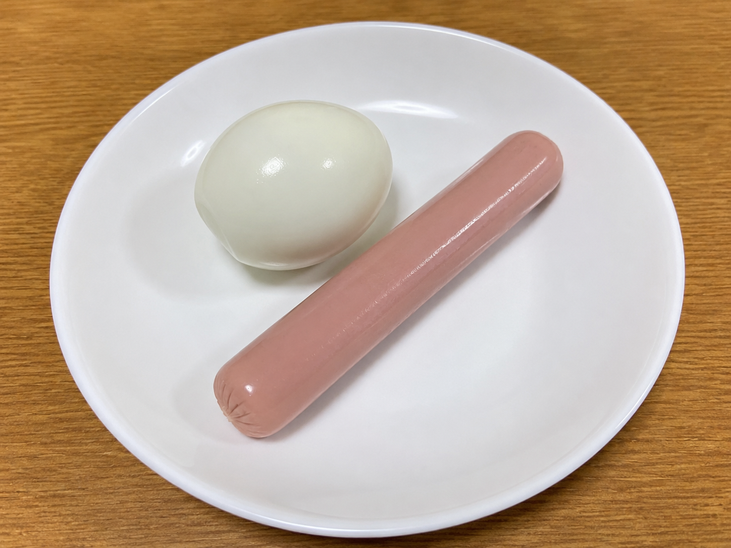 魚肉ソーセージとゆで卵